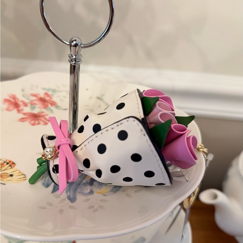 KATE SPADE Novelty 3D FLORA FLOWER BOUQUET KEYCHAIN BAG CHARM - Picture 5 of 10